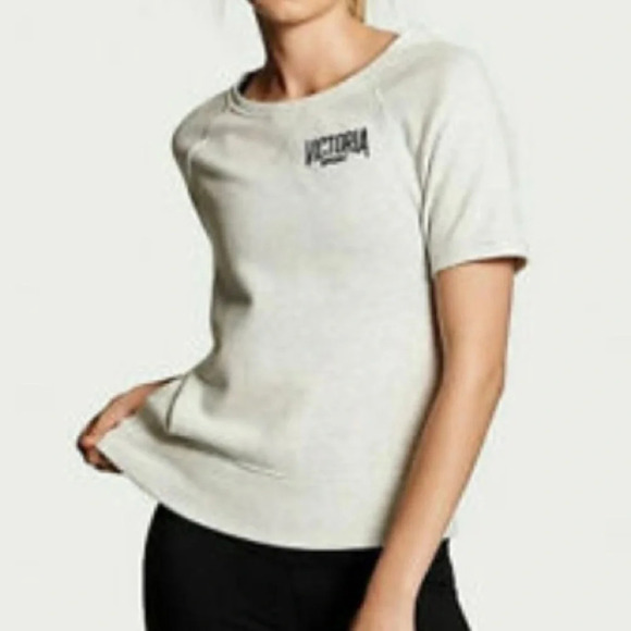 NWOT New Victoria Sport Short Sleeve Sweatshirt M - Picture 1 of 12